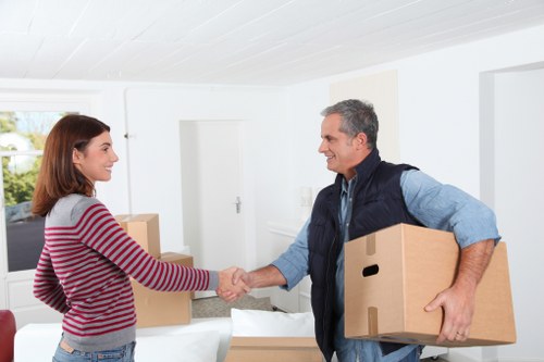 Local moving van for Bayswater home and office transport